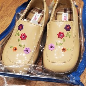 Haley slip on patent leather girls shoes vhtf